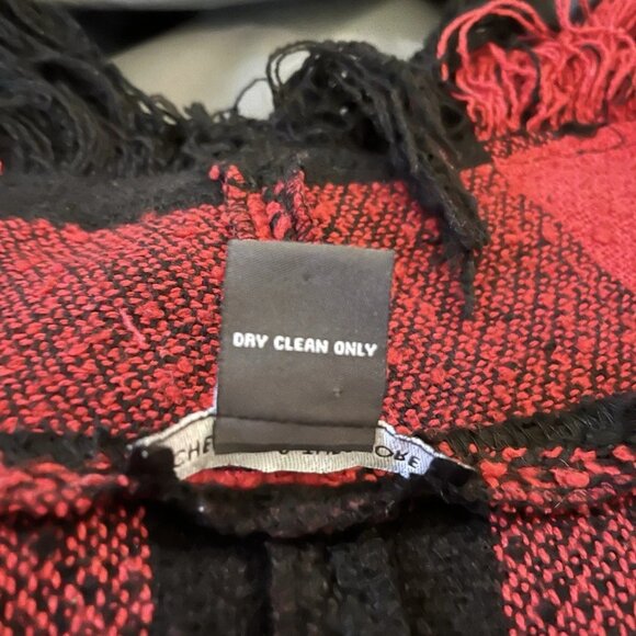 Chelsea And Theodore Women’s Sleeveless Cardigan Sweater Red And Black Fringe - Picture 3 of 8